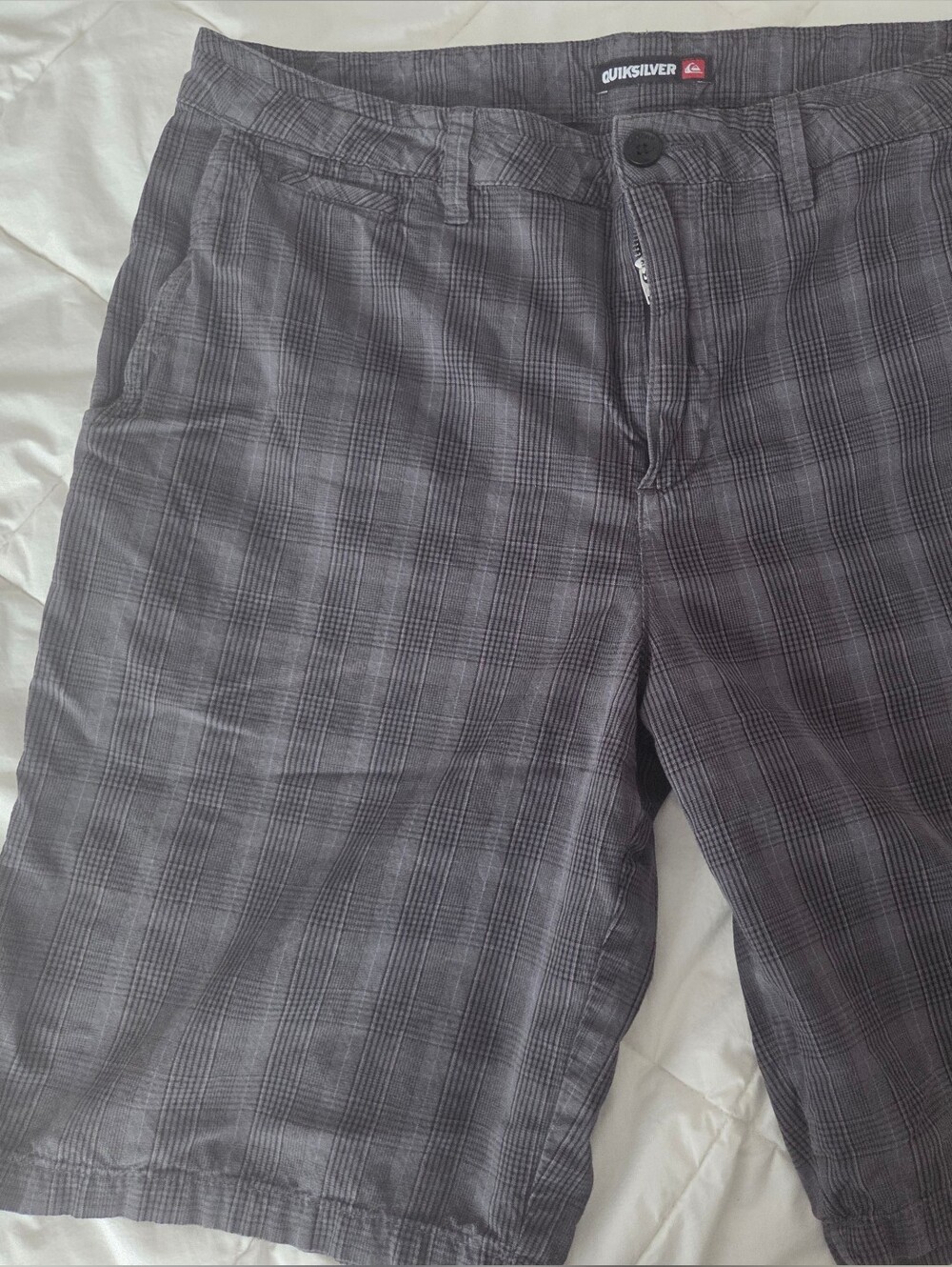 Quiksilver Men's Gray Plaid Casual Shorts